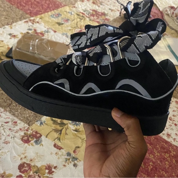 black/grey lanvins